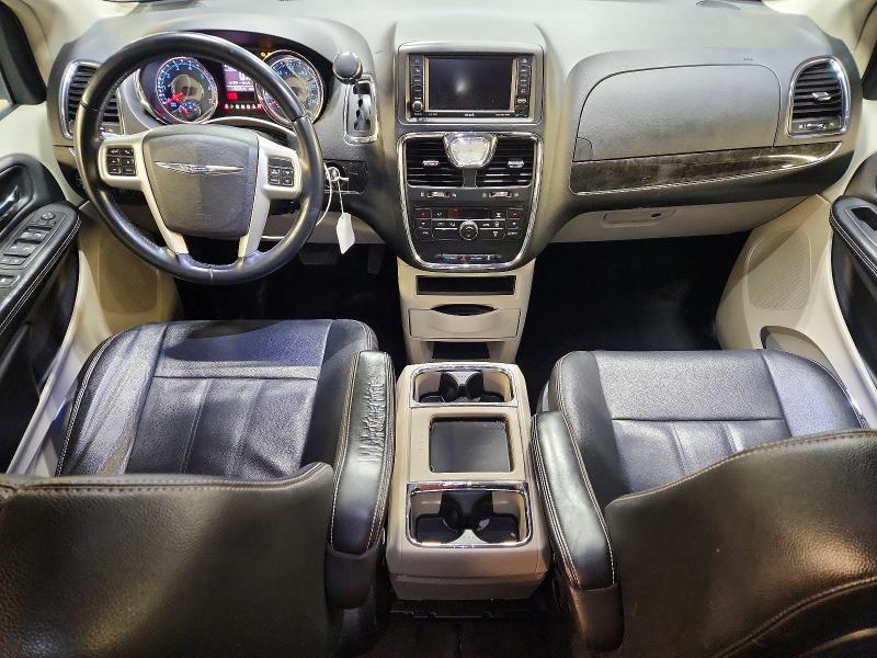 2015 Chrysler Town & Country მანქანა იყიდება აუქციონზე, vin: 2C4RC1BG3FR741109, აუქციონის ნომერი: 51207696