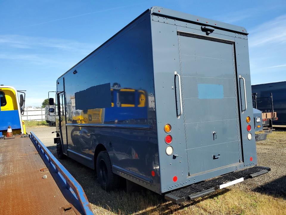 54009946 :رقم المزاد ، 4UZAC2EA5LCLZ6241 vin ، 2020 Freigliner Mt45 Chassis مزاد بيع