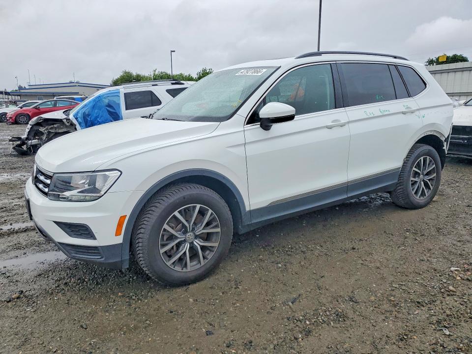 Auction sale of the 2020 Volkswagen Tiguan, vin: 3VV2B7AX9LM062801, lot number: 47927866