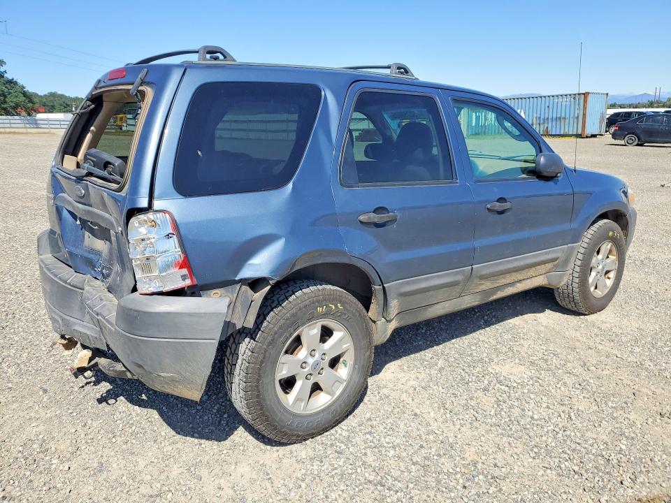 50259606 :رقم المزاد ، 1FMYU93165KB76400 vin ، 2005 Ford Escape مزاد بيع