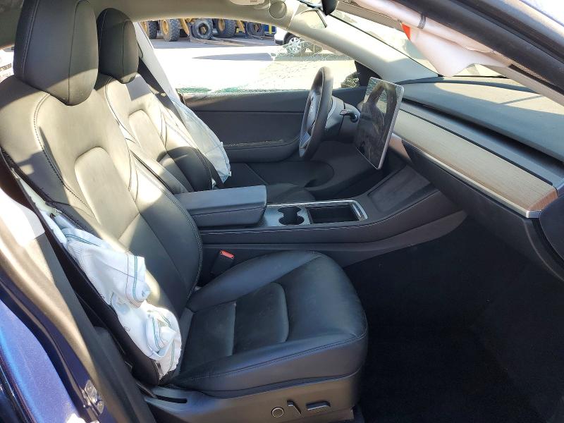 48941756 :رقم المزاد ، 5YJYGDEEXMF153678 vin ، 2021 Tesla Model Y مزاد بيع