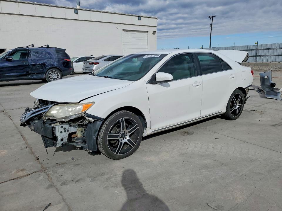 51187866 :رقم المزاد ، 4T1BF1FK8CU545233 vin ، 2012 Toyota Camry مزاد بيع