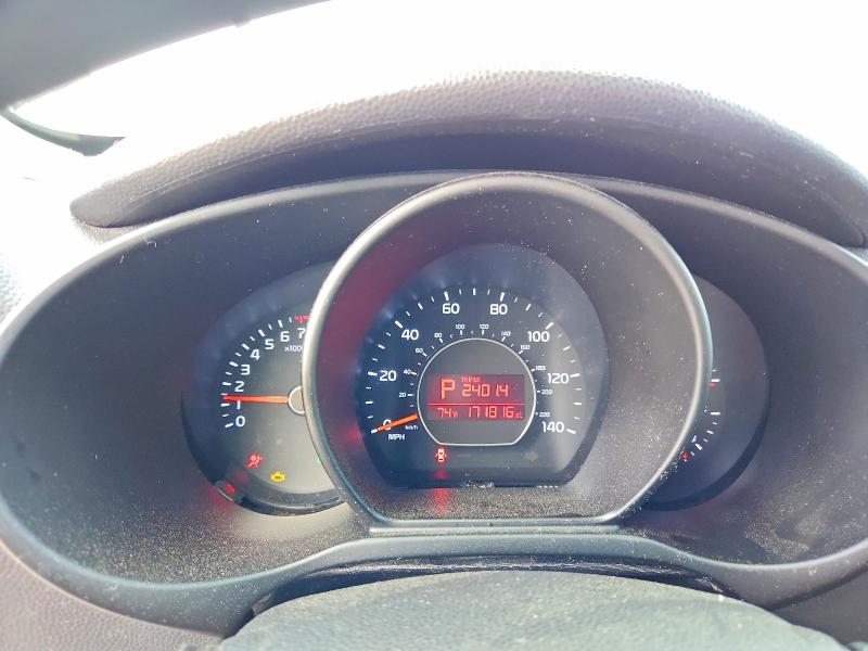 49400576 :رقم المزاد ، KNDJN2A25F7175748 vin ، 2015 Kia Soul مزاد بيع