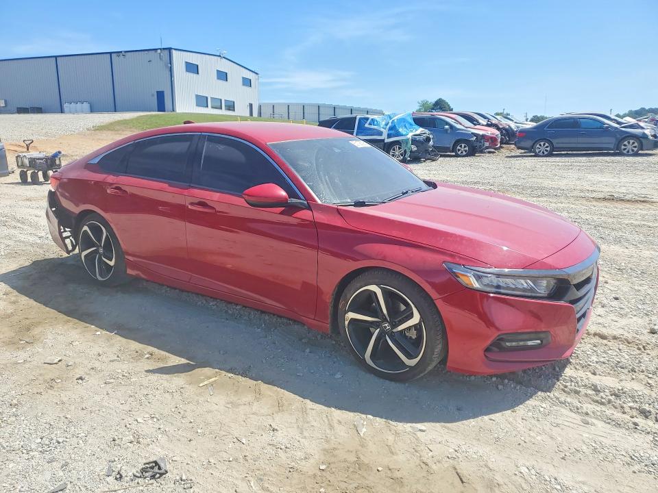 50106696 :رقم المزاد ، 1HGCV1F38JA114475 vin ، 2018 Honda Accord مزاد بيع
