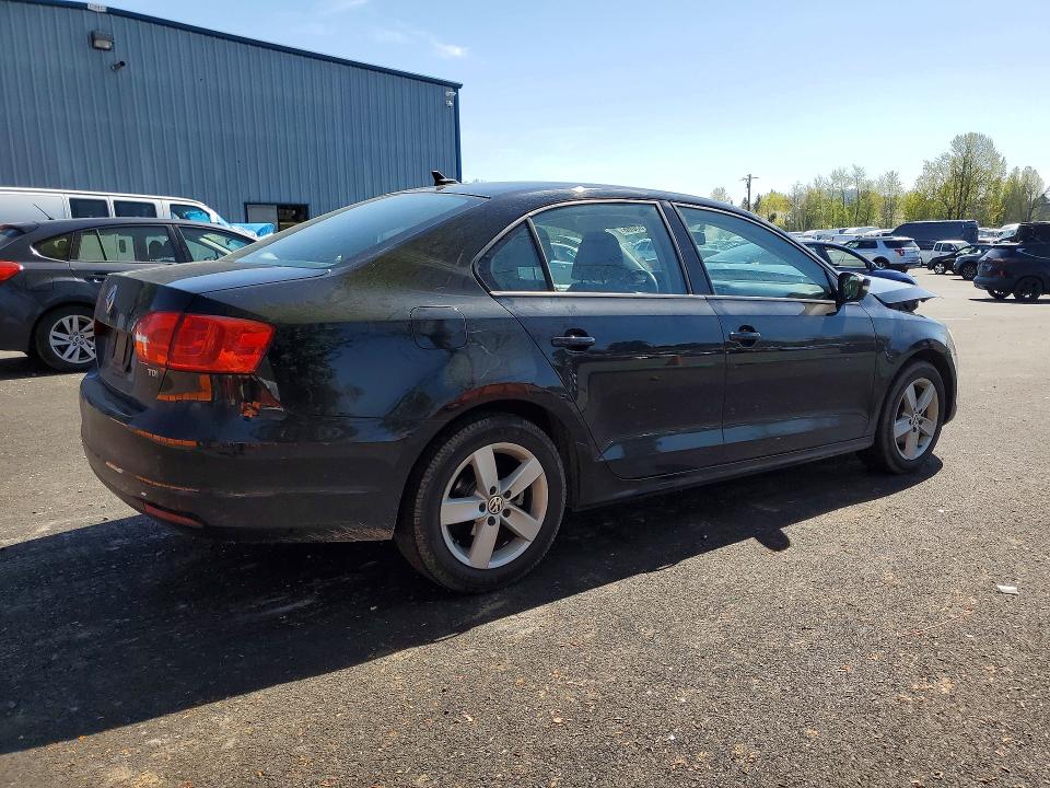 49283066 :رقم المزاد ، 3VW3L7AJ8CM465581 vin ، 2012 Volkswagen Jetta مزاد بيع