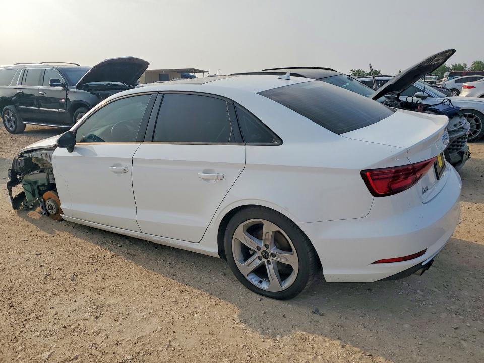 Продаж на аукціоні авто 2018 Audi A3, vin: WAUAUGFF1J1062531, номер лоту: 51499516