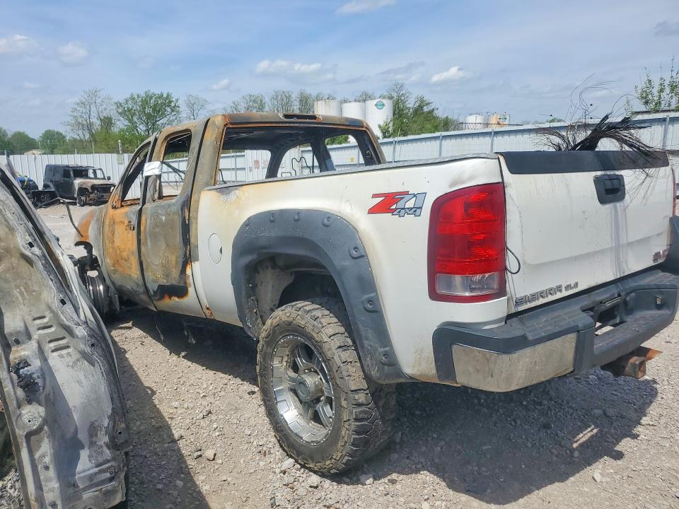 49228006 :رقم المزاد ، 1GTHK29K58E105323 vin ، 2008 Gmc Sierra مزاد بيع