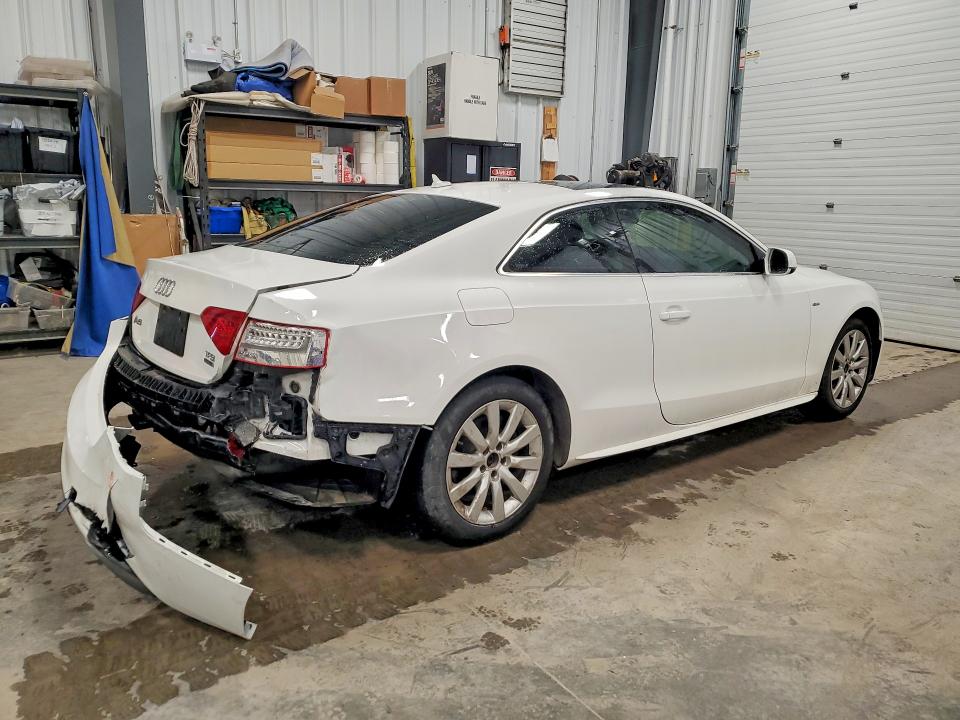 49403376 :رقم المزاد ، WAUDFBFR3FA047931 vin ، 2015 Audi A5 مزاد بيع