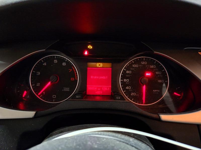 Продажа на аукционе авто 2010 Audi A4, vin: WAUDFAFL7AN064478, номер лота: 49963276