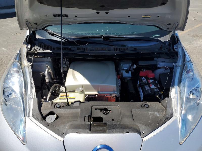 51802666 :رقم المزاد ، 1N4BZ0CP7HC309861 vin ، 2017 Nissan Leaf مزاد بيع