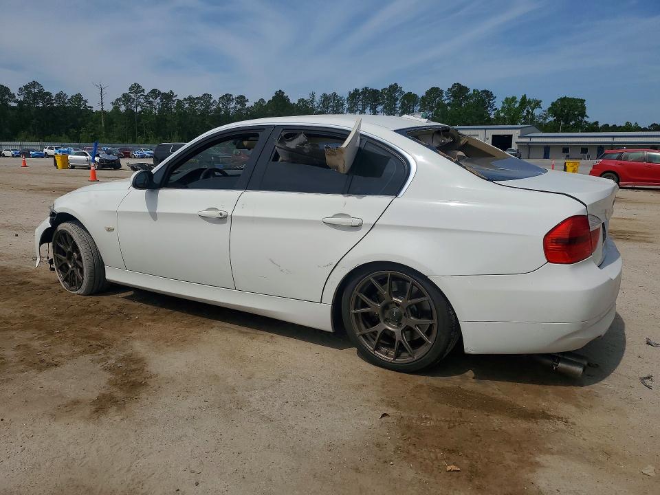 50681546 :رقم المزاد ، WBAVB33596AZ86086 vin ، 2006 Bmw 330 مزاد بيع