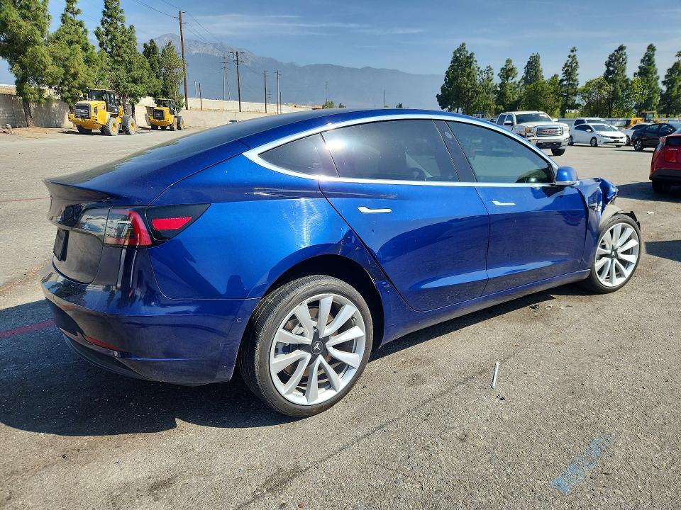 2019 Tesla Model 3 მანქანა იყიდება აუქციონზე, vin: 5YJ3E1EA1KF301273, აუქციონის ნომერი: 50359216