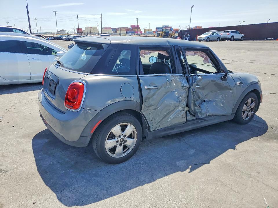 2020 Mini Cooper მანქანა იყიდება აუქციონზე, vin: WMWXU7C00L2M67514, აუქციონის ნომერი: 51134956