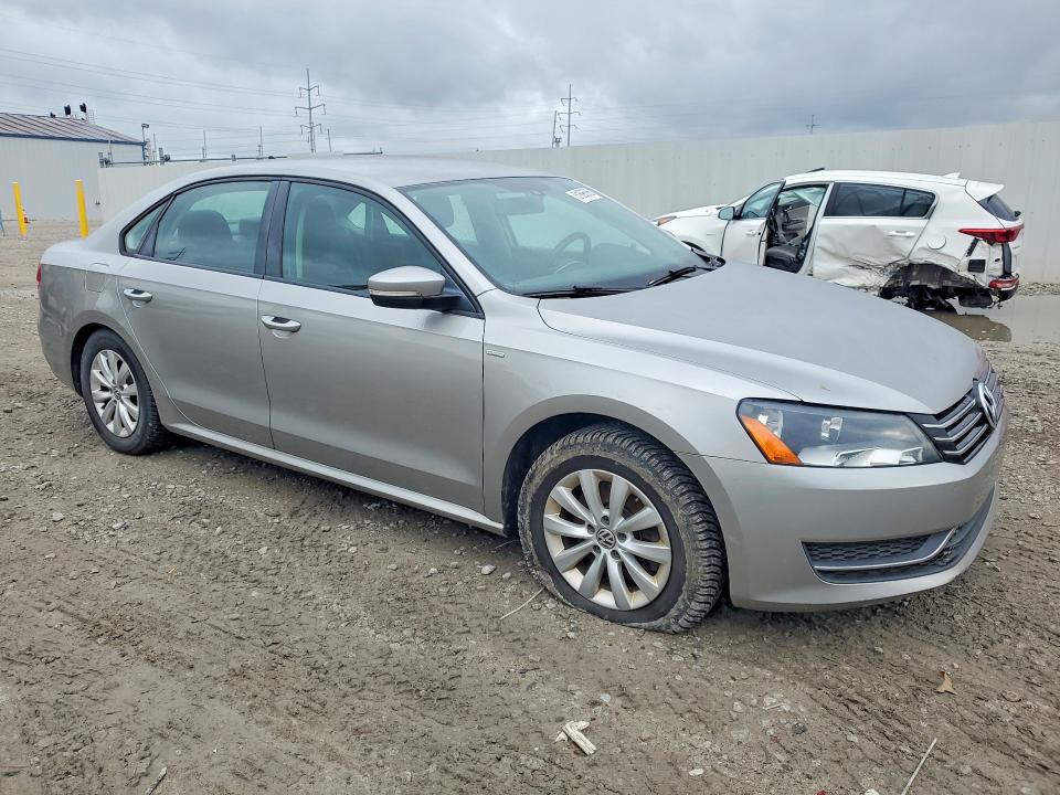51696566 :رقم المزاد ، 1VWAT7A32EC085357 vin ، 2014 Volkswagen Passat مزاد بيع