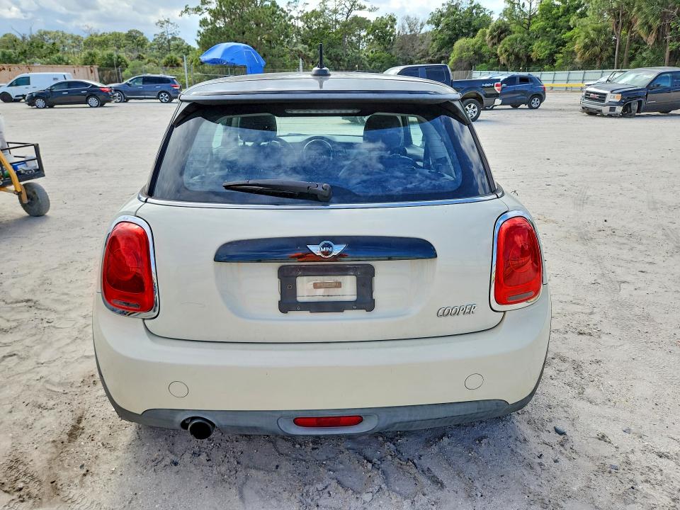 Aukcja sprzedaży 2016 Mini Cooper, vin: WMWXP5C58G3B76544, numer aukcji: 50687416