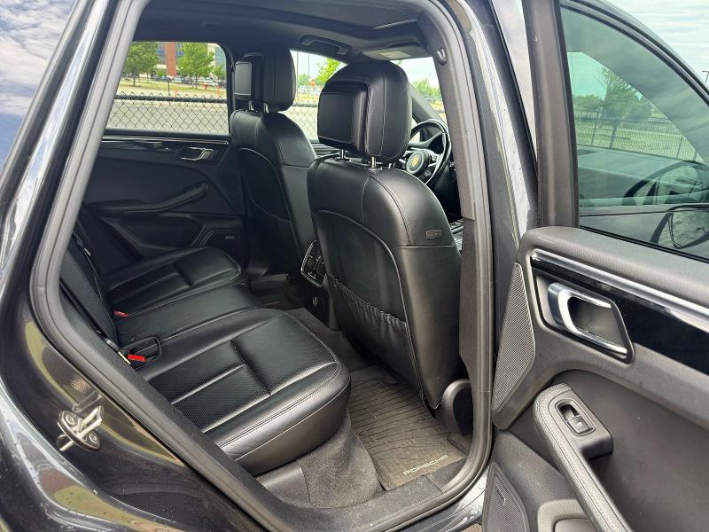 52023836 :رقم المزاد ، WP1AB2A51JLB33403 vin ، 2018 Porsche Macan مزاد بيع