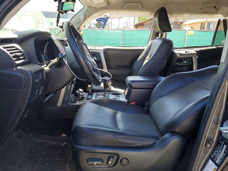 49761176 :رقم المزاد ، JTEBU5JR1J5596131 vin ، 2018 Toyota 4runner مزاد بيع