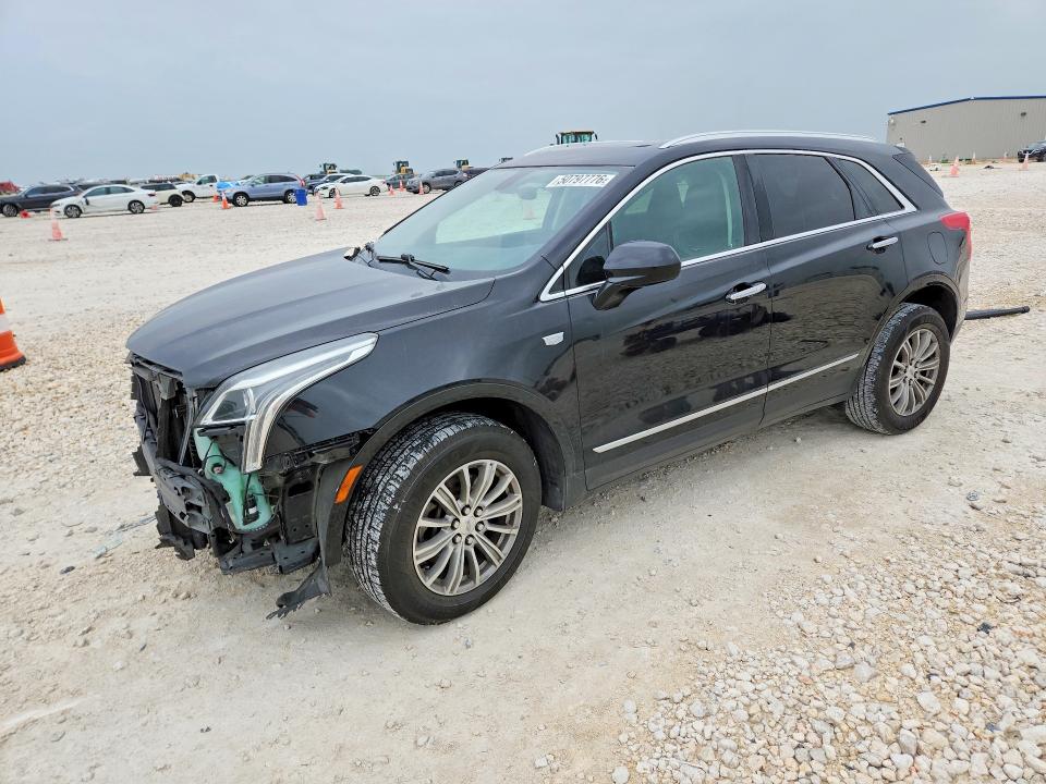 50797776 :رقم المزاد ، 1GYKNBRS8HZ233863 vin ، 2017 Cadillac Xt5 مزاد بيع