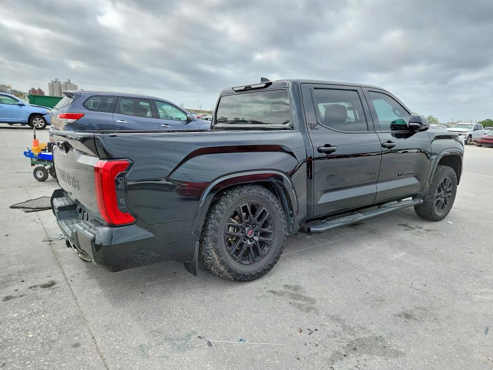 Продажа на аукционе авто 2022 Toyota Tundra, vin: 5TFLA5DBXNX032343, номер лота: 49246216