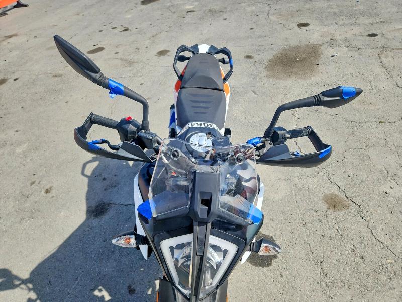 51305436 :رقم المزاد ، MD2JGJ40XMC232331 vin ، 2021 Ktm 390 مزاد بيع