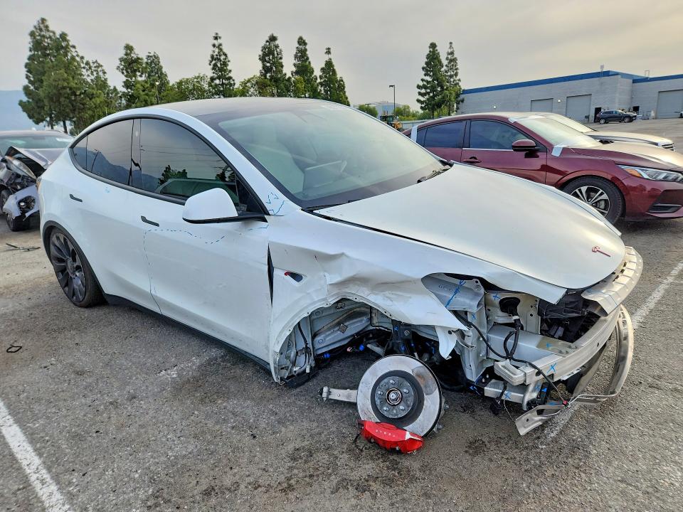 2021 Tesla Model Y მანქანა იყიდება აუქციონზე, vin: 5YJYGDEF4MF211647, აუქციონის ნომერი: 49677256