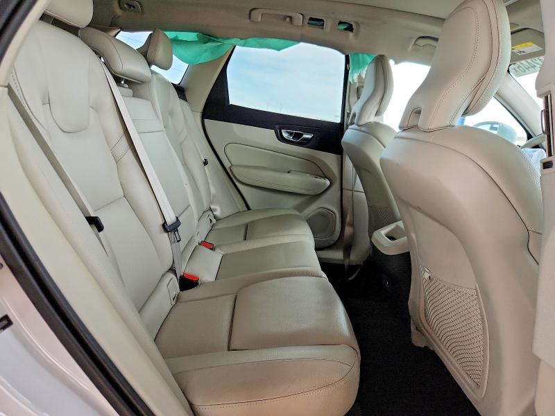 Продажа на аукционе авто 2019 Volvo Xc60, vin: LYV102DK4KB250164, номер лота: 51842446