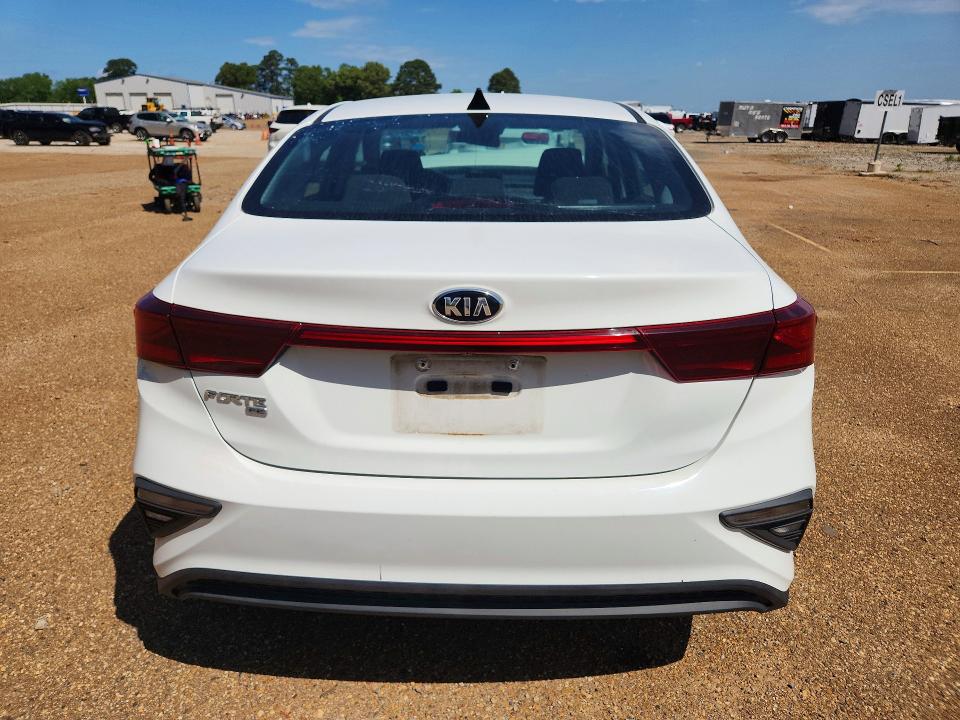 49544156 :رقم المزاد ، 3KPF24AD3ME276697 vin ، 2021 Kia Forte مزاد بيع