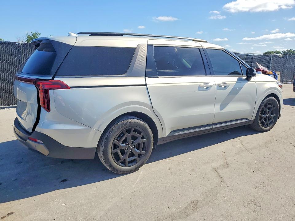 Продаж на аукціоні авто 2025 Kia Carnival, vin: KNDNE5K34S6453663, номер лоту: 50132686