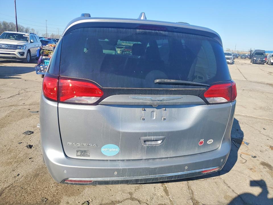 49881636 :رقم المزاد ، 2C4RC1GG4HR839593 vin ، 2017 Chrysler Pacifica مزاد بيع