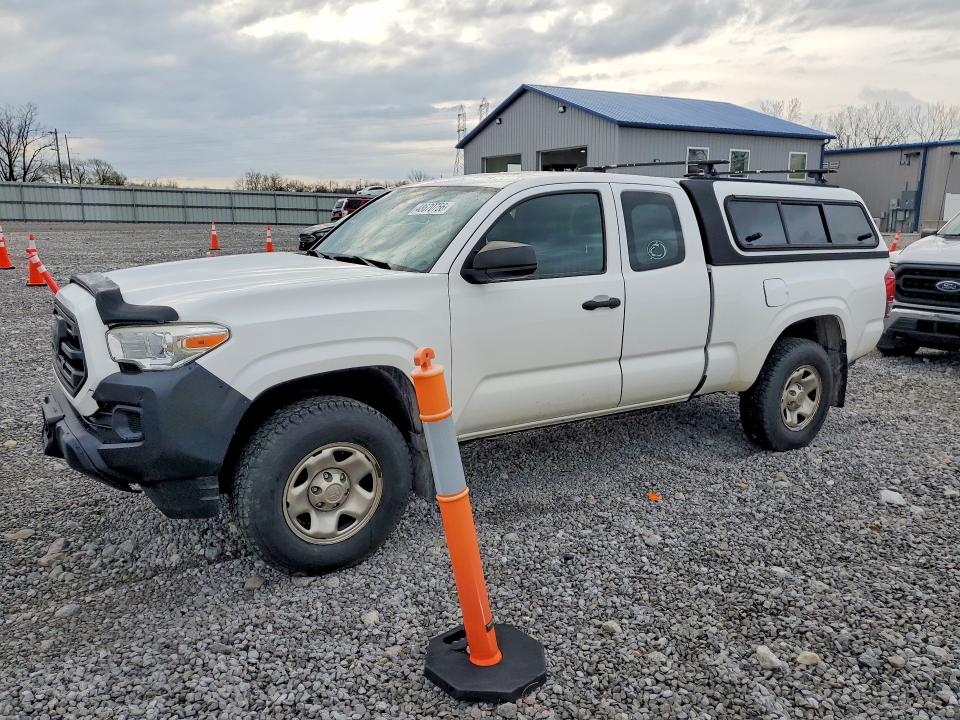 2018 Toyota Tacoma მანქანა იყიდება აუქციონზე, vin: 5TFSX5ENXJX061015, აუქციონის ნომერი: 48670756