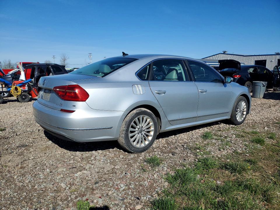 2016 Volkswagen Passat მანქანა იყიდება აუქციონზე, vin: 1VWBS7A36GC032915, აუქციონის ნომერი: 49298226