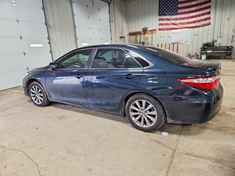 50934516 :رقم المزاد ، 4T1BK1FK1FU566523 vin ، 2015 Toyota Camry مزاد بيع