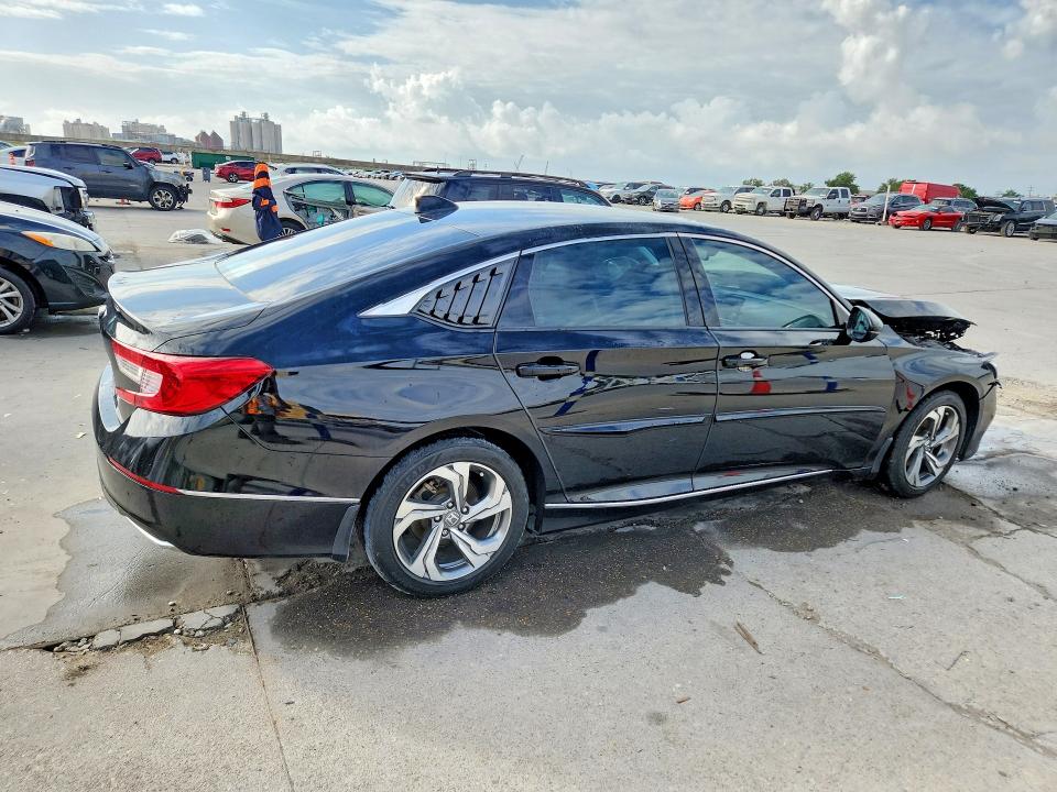 50105536 :رقم المزاد ، 1HGCV1F59KA136536 vin ، 2019 Honda Accord مزاد بيع