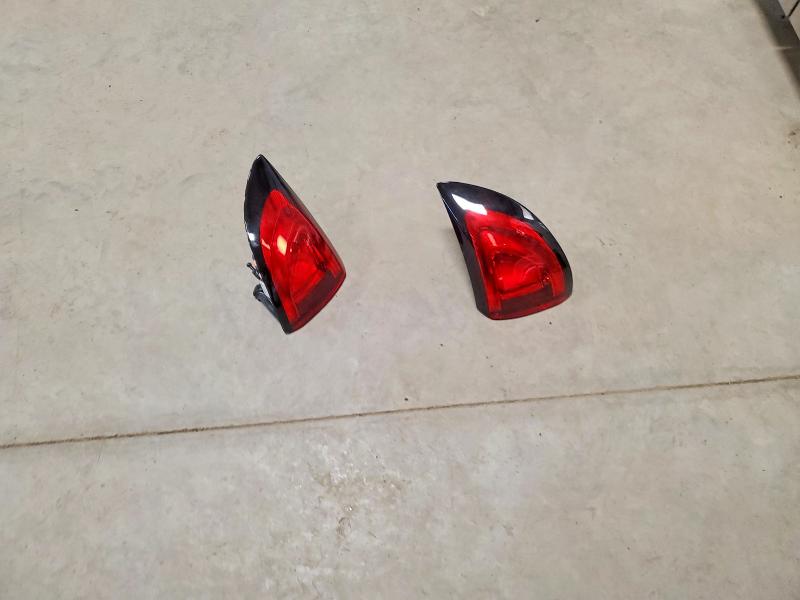 49634136 :رقم المزاد ، 2C4RC1EG1KR644576 vin ، 2019 Chrysler Pacifica مزاد بيع