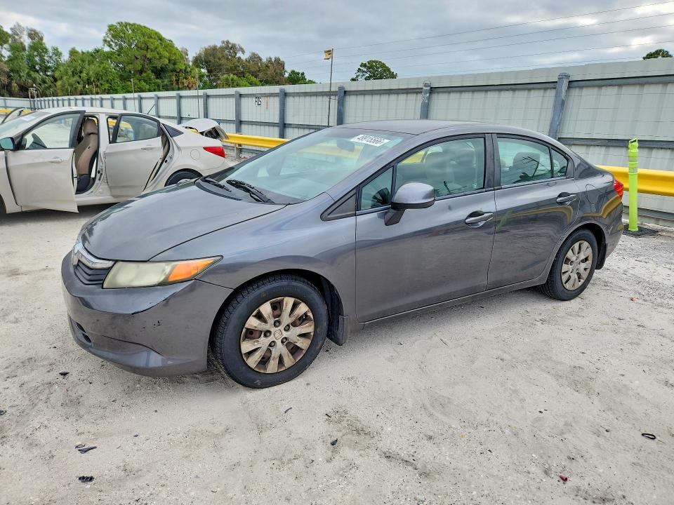 2012 Honda Civic მანქანა იყიდება აუქციონზე, vin: 19XFB2F52CE023908, აუქციონის ნომერი: 49915566