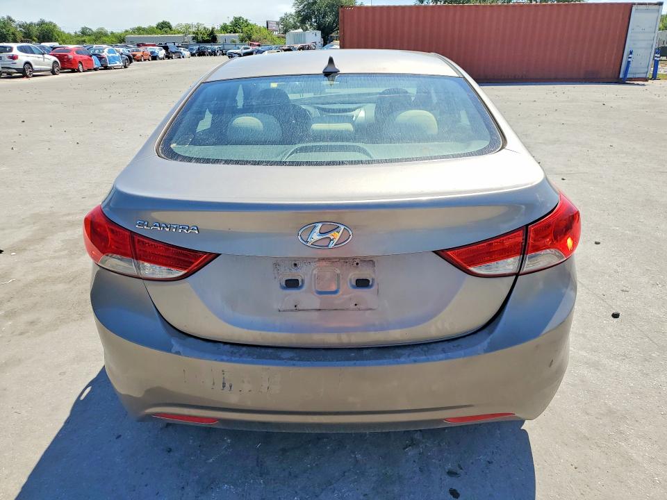 50112246 :رقم المزاد ، 5NPDH4AE7BH014754 vin ، 2011 Hyundai Elantra مزاد بيع