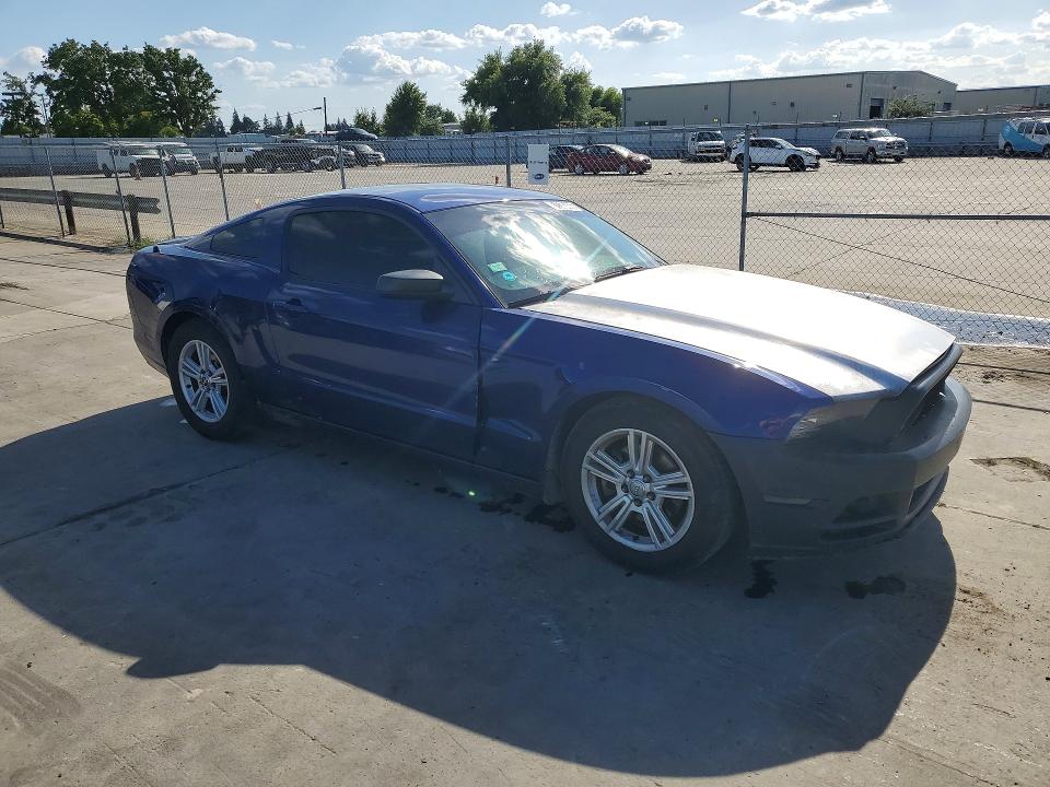 51538466 :رقم المزاد ، 1ZVBP8AM7E5304275 vin ، 2014 Ford Mustang مزاد بيع