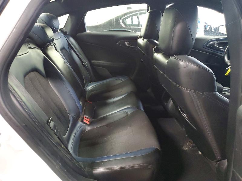 49336326 :رقم المزاد ، 1C3CCCBG5FN515589 vin ، 2015 Chrysler 200 مزاد بيع