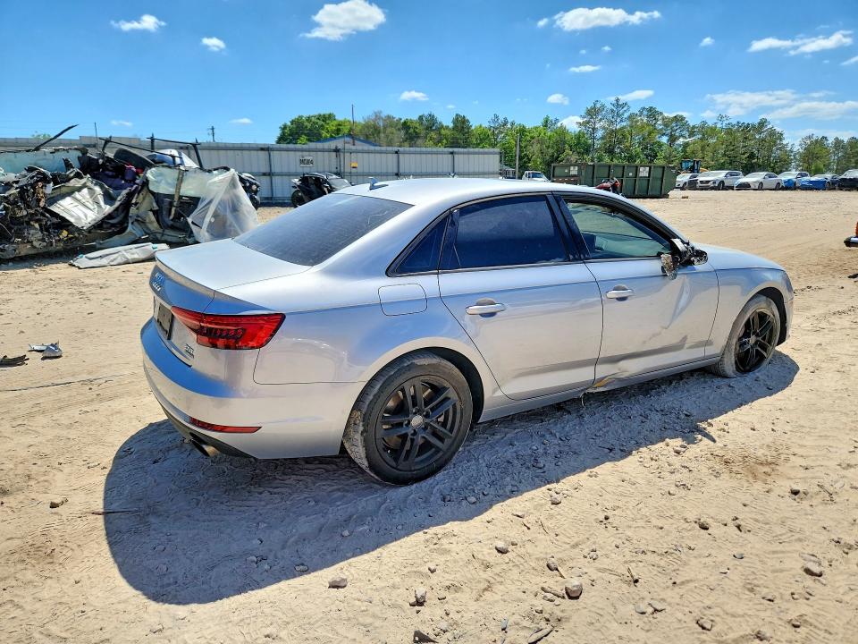 Продажа на аукционе авто 2017 Audi A4, vin: WAUANAF43HN029705, номер лота: 49724716