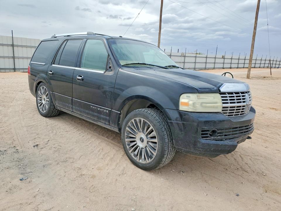 2008 Lincoln Townhouse Navigator მანქანა იყიდება აუქციონზე, vin: 5LMFU27518LJ04950, აუქციონის ნომერი: 49223686