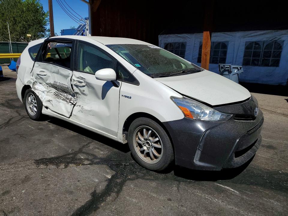 49546336 :رقم المزاد ، JTDZN3EU9FJ018487 vin ، 2015 Toyota Prius V مزاد بيع