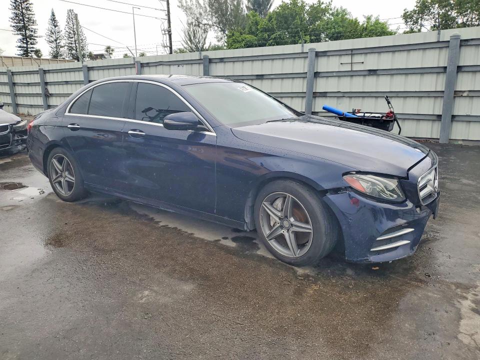 49307876 :رقم المزاد ، WDDZF4KB8HA065248 vin ، 2017 Mercedes-benz E مزاد بيع