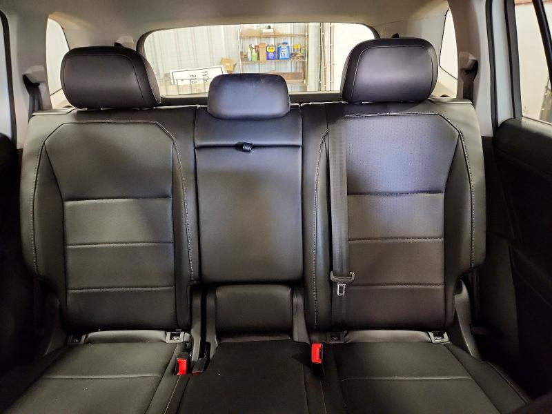 49502776 :رقم المزاد ، 3VV2B7AX9JM179064 vin ، 2018 Volkswagen Tiguan مزاد بيع