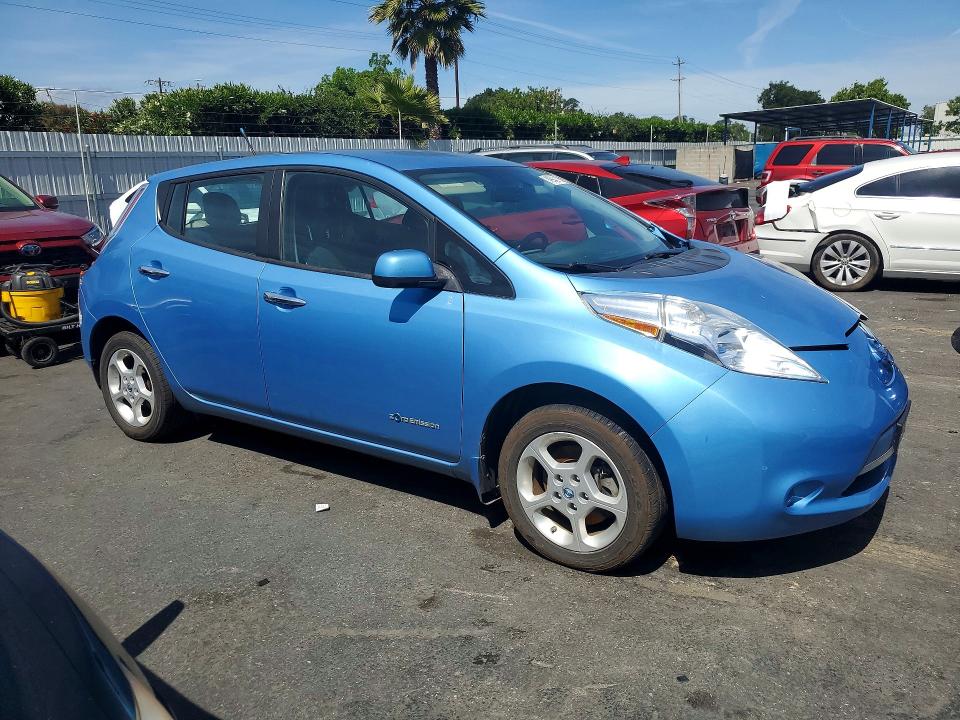 49943126 :رقم المزاد ، 1N4AZ0CP4EC334305 vin ، 2014 Nissan Leaf مزاد بيع