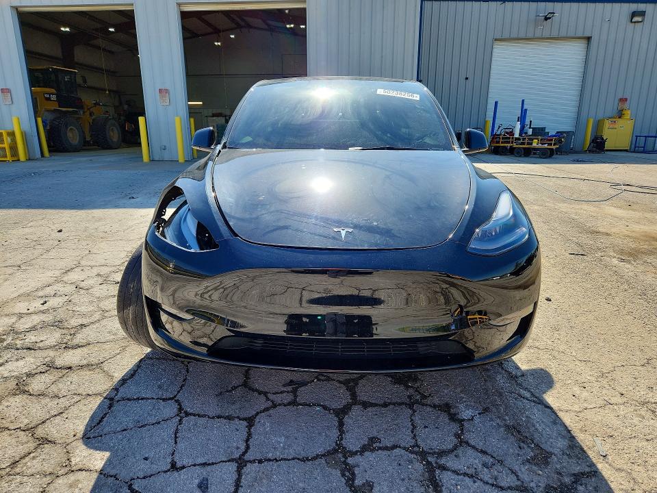 2024 Tesla Model Y მანქანა იყიდება აუქციონზე, vin: 7SAYGAEE5RF987107, აუქციონის ნომერი: 50238256