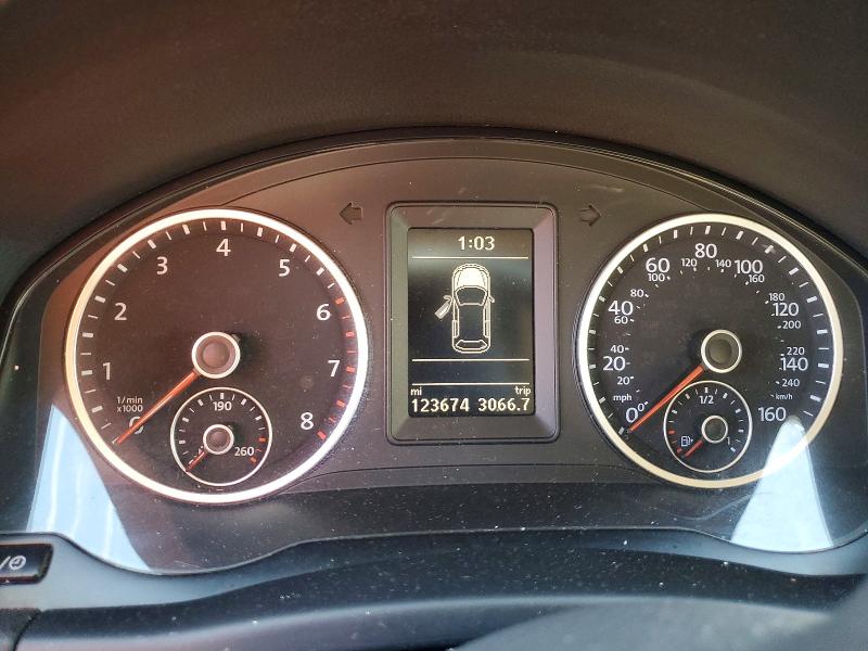 49466056 :رقم المزاد ، WVGAV7AX8HK037951 vin ، 2017 Volkswagen Tiguan مزاد بيع