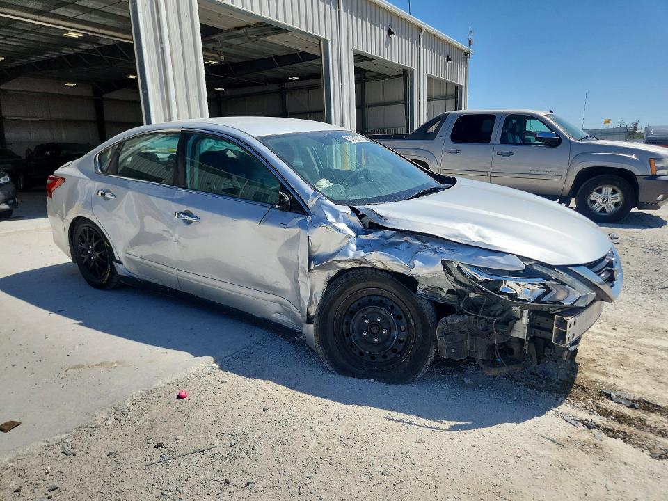 Продажа на аукционе авто 2018 Nissan Altima, vin: 1N4AL3AP6JC237249, номер лота: 50748236