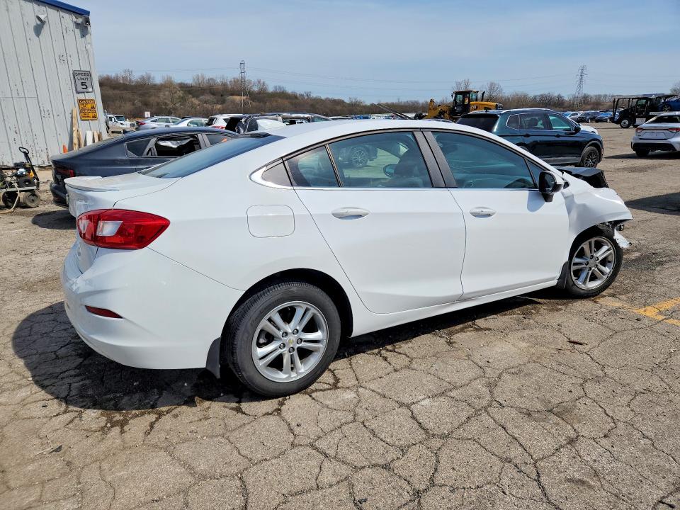 49124236 :رقم المزاد ، 1G1BE5SM3H7203354 vin ، 2017 Chevrolet Cruze مزاد بيع