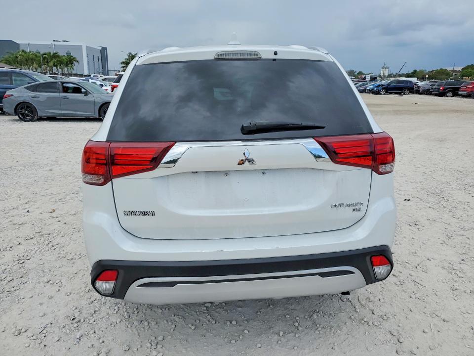 Продажа на аукционе авто 2019 Mitsubishi Outlander, vin: JA4AZ3A39KZ039246, номер лота: 50327896