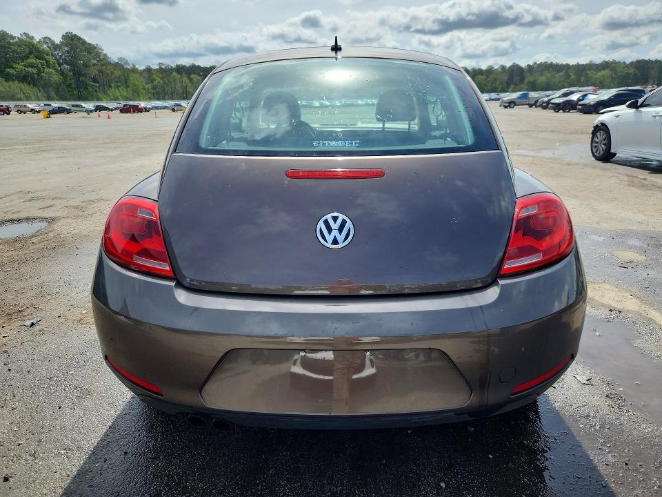 49563746 :رقم المزاد ، 3VWHX7AT0DM647515 vin ، 2013 Volkswagen Beetle مزاد بيع